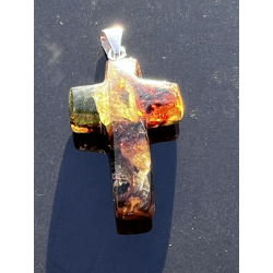 Mały krzyżyk z naturalnego...