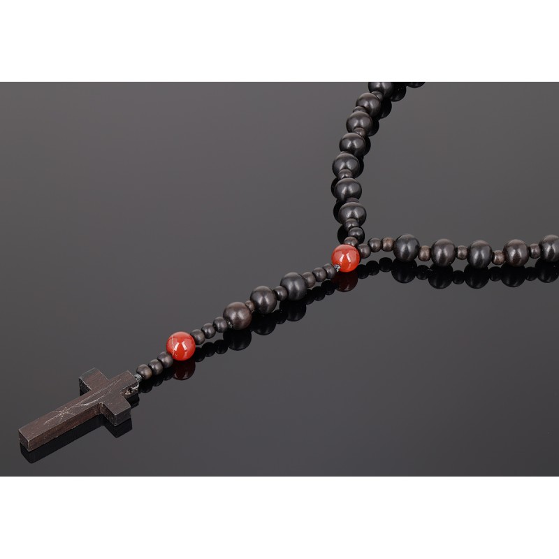 Piękny różaniec z bursztynu i  hebanu, różaniec katolicki, różaniec drewniany, naszyjnik