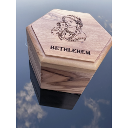 Pudełko z drewna oliwnego z grawerem – rękodzieło z Betlejem