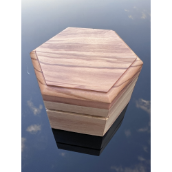 Pudełko z drewna oliwnego – rękodzieło z Betlejem