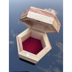 Pudełko z drewna oliwnego – rękodzieło z Betlejem