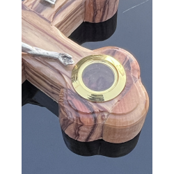 Wiszący krzyżyk z drewna oliwnego z ziemią i kadzidłem – rękodzieło z Betlejem