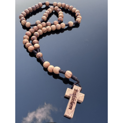 Różaniec z drewna oliwnego z Betlejem – z grawerowanym krzyżem „Bethlehem”