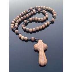 Ręcznie wykonany różaniec z Ziemi Świętej – chrześcijańskie rękodzieło