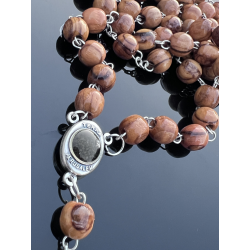 Ręcznie wykonany różaniec z Ziemi Świętej – chrześcijańskie rękodzieło