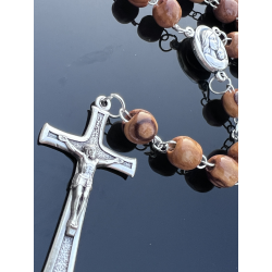 Ręcznie wykonany różaniec z Ziemi Świętej – chrześcijańskie rękodzieło