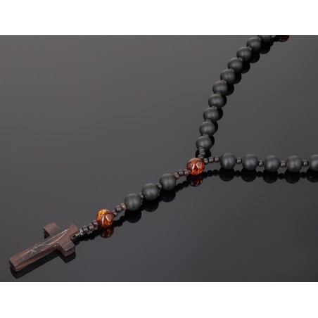 Piękny różaniec z bursztynu i  hebanu, różaniec katolicki, różaniec drewniany, naszyjnik