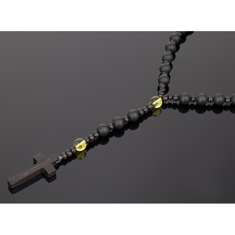 Piękny różaniec z bursztynu i  hebanu, różaniec katolicki, różaniec drewniany, naszyjnik